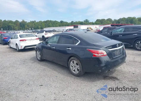 2015 Nissan Altima 2.5 S z USA, uszkodzony, nr VIN 1N4AL3AP7FN402737